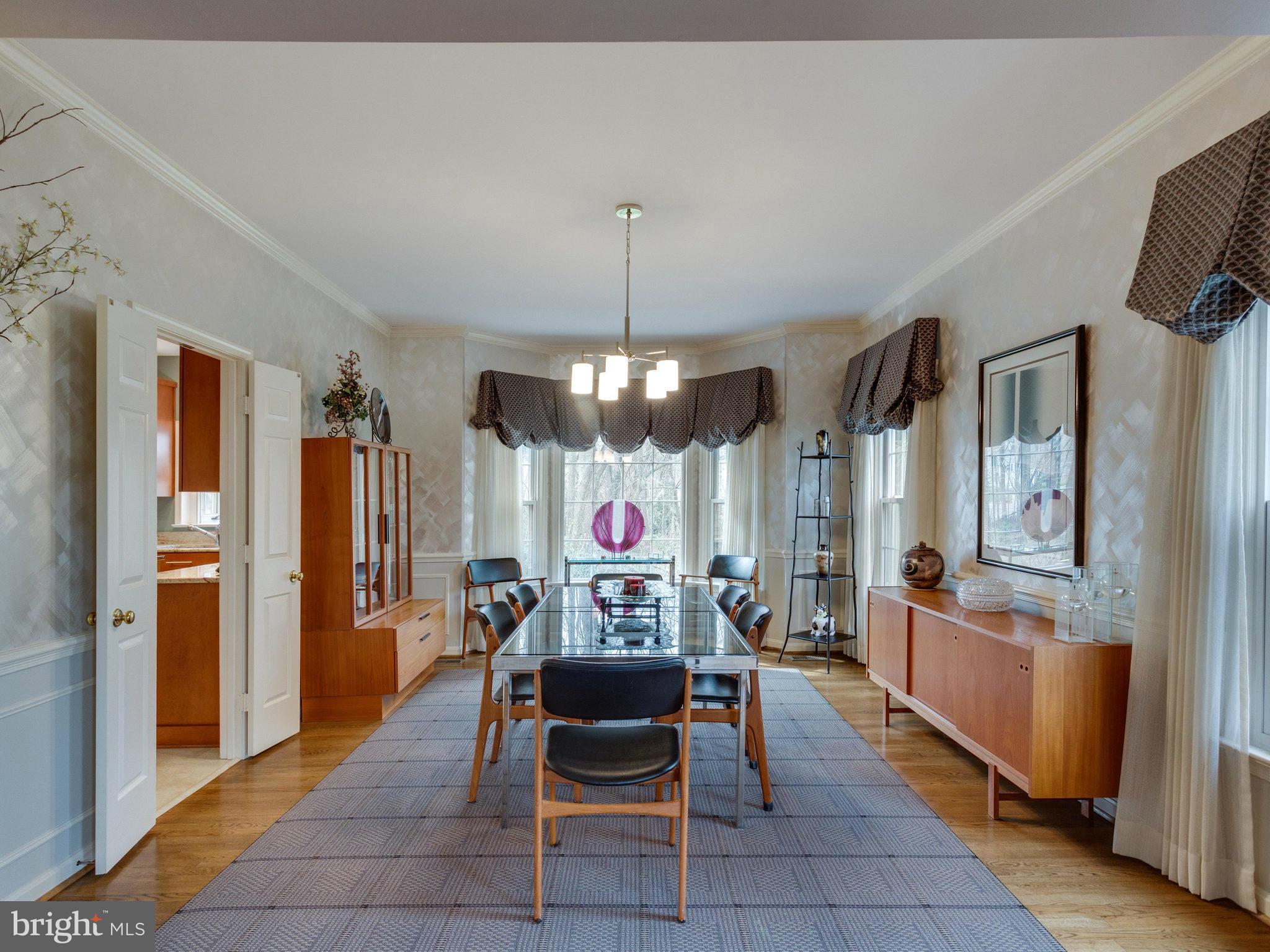 6309 Hunting Ridge Lane McLean, VA 22101 - Photo 5 of 30 Dining Room