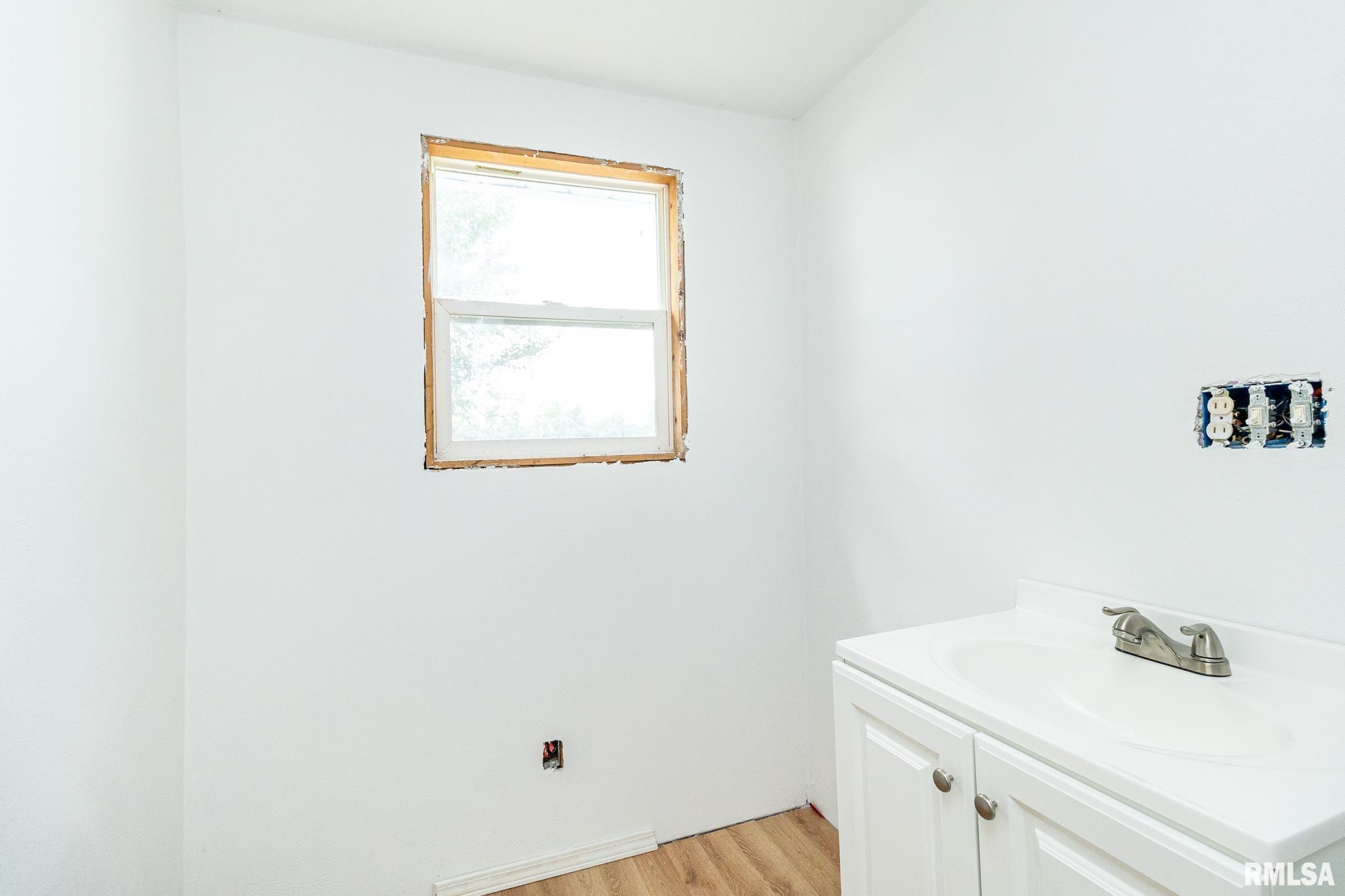 11365 Maple Island Road Manito, IL 61546 - Photo 10 of 31 Gallery Image 10