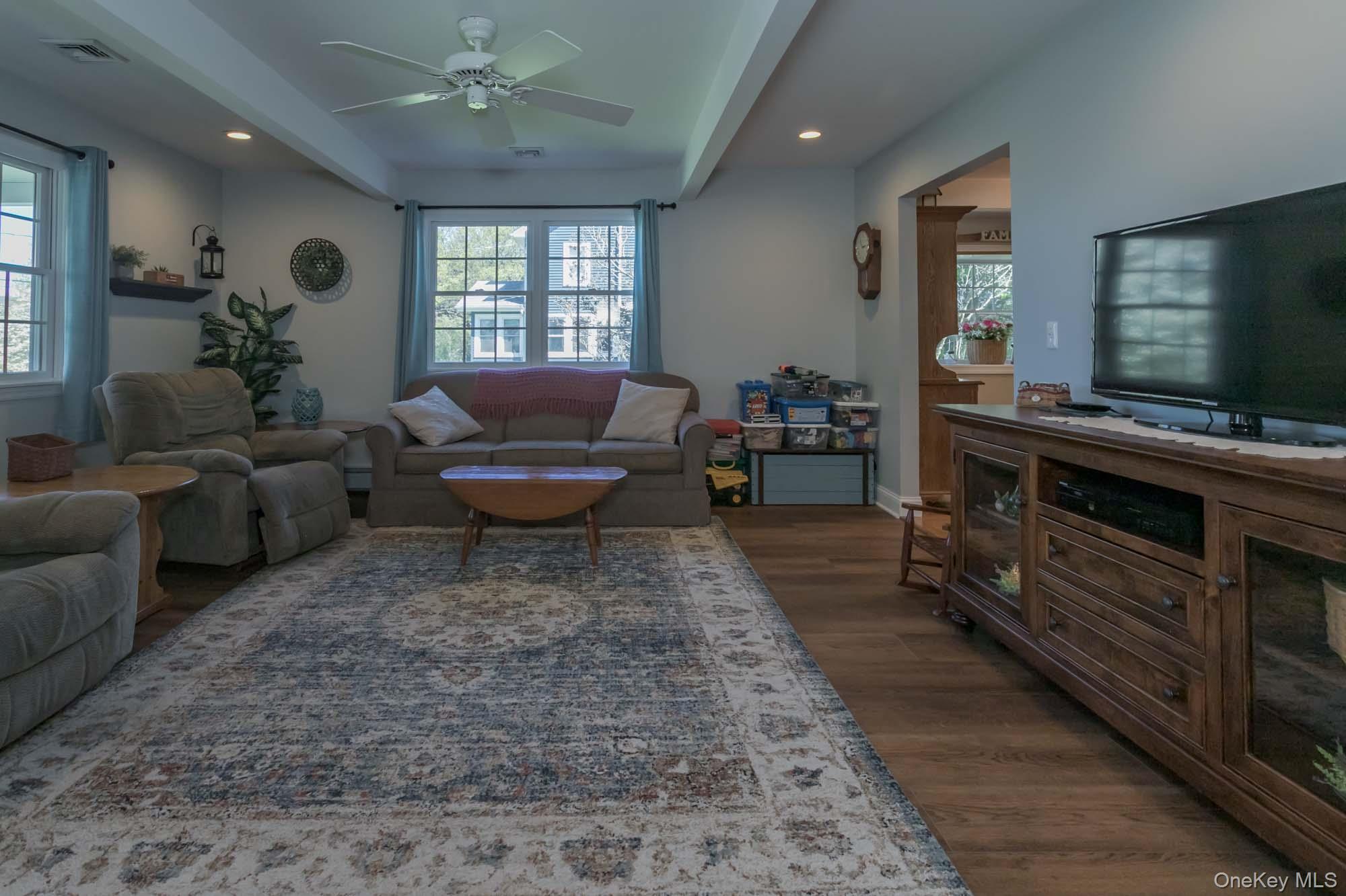 22 Little Brooklyn Road Warwick, NY 10990 - Photo 5 of 42