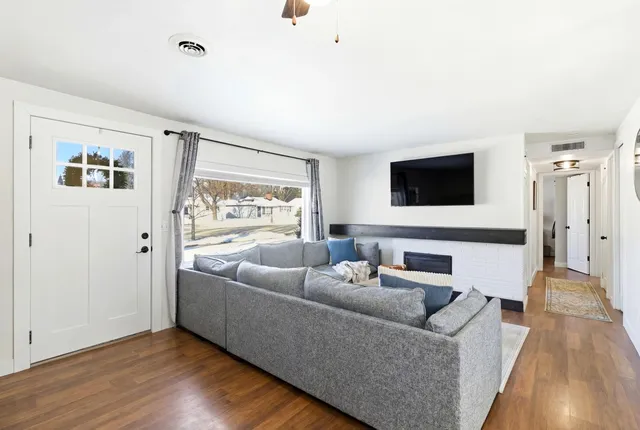 $349,900 | 129 Walter Street, Madison, WI 53714