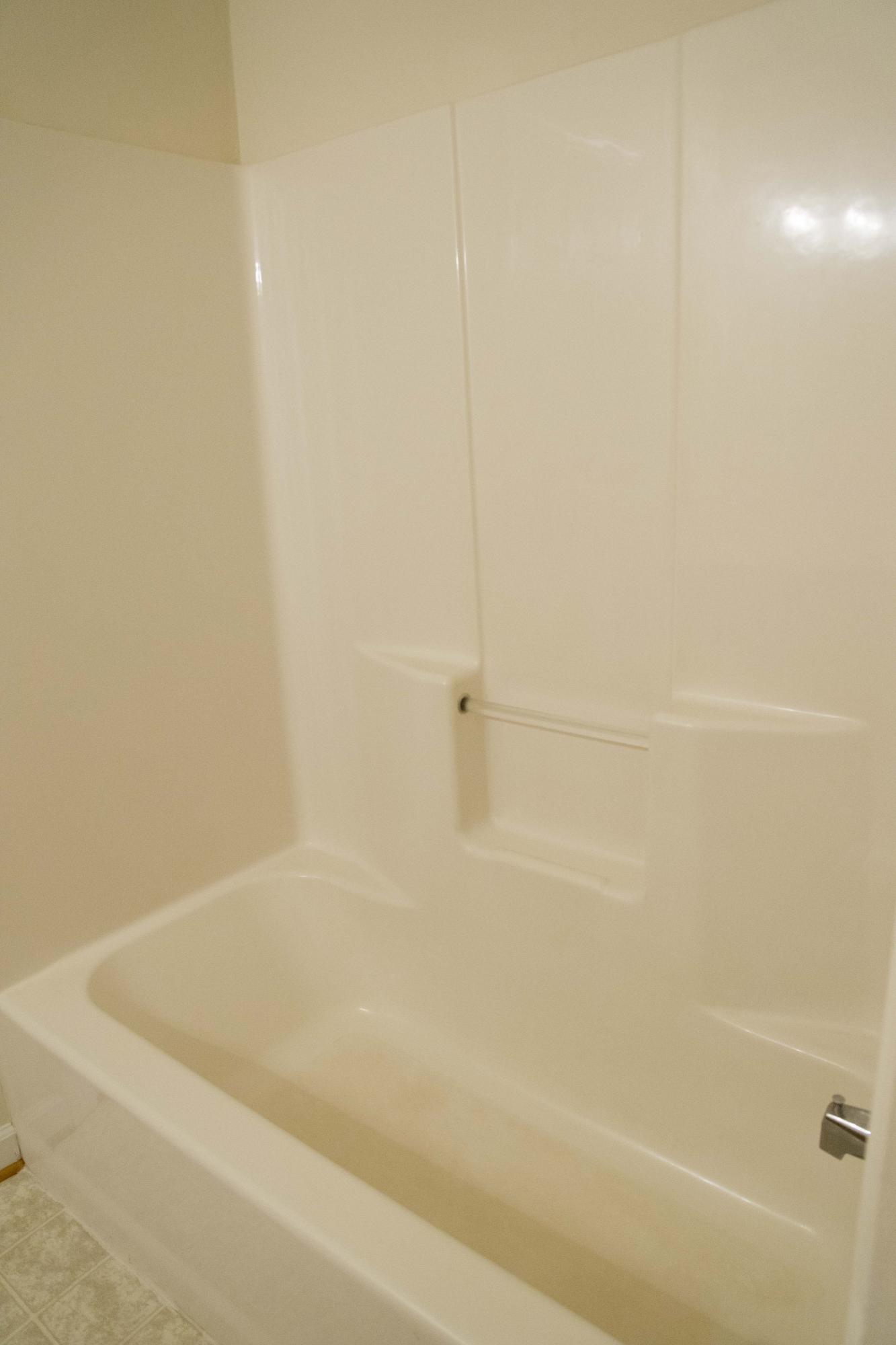 3175 Hales Ford Road Moneta, VA 24121 - Photo 20 of 30 Shower Tub combo...