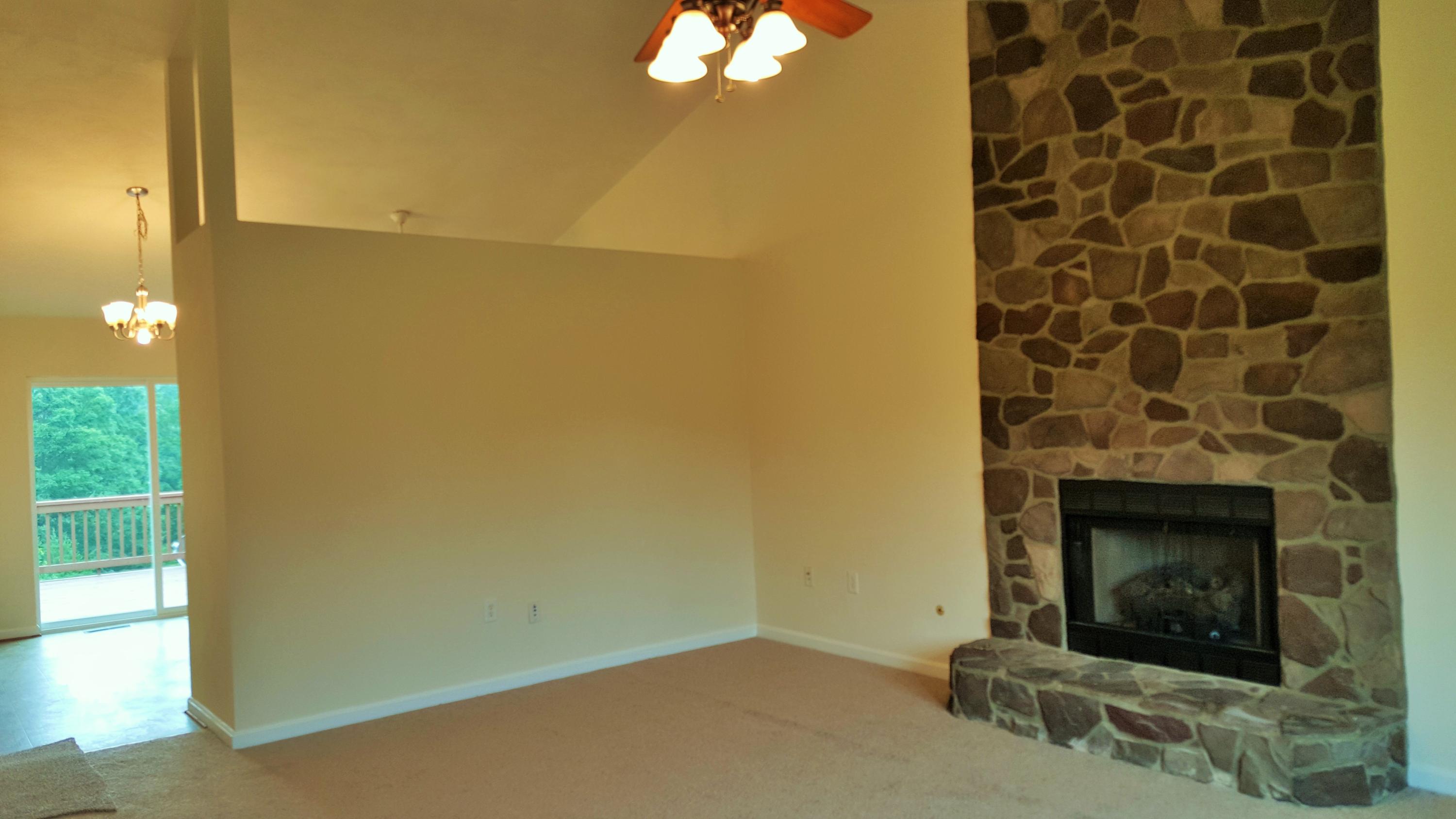 3175 Hales Ford Road Moneta, VA 24121 - Photo 8 of 30 Soaring Ceilings!