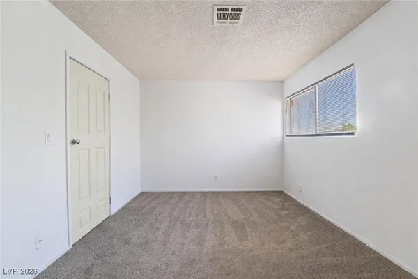 $1,350 | 4302 Lynnann, Las Vegas, NV 89110
