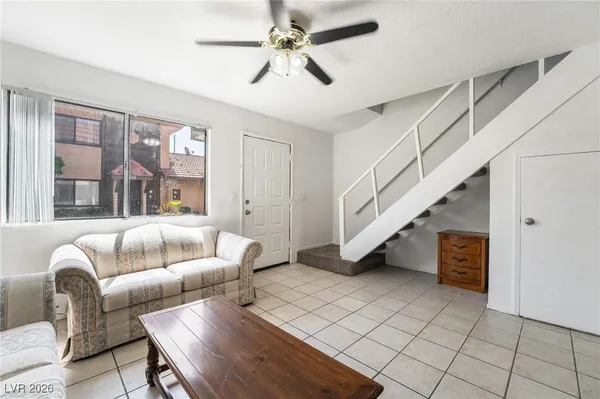 $1,350 | 4302 Lynnann, Las Vegas, NV 89110