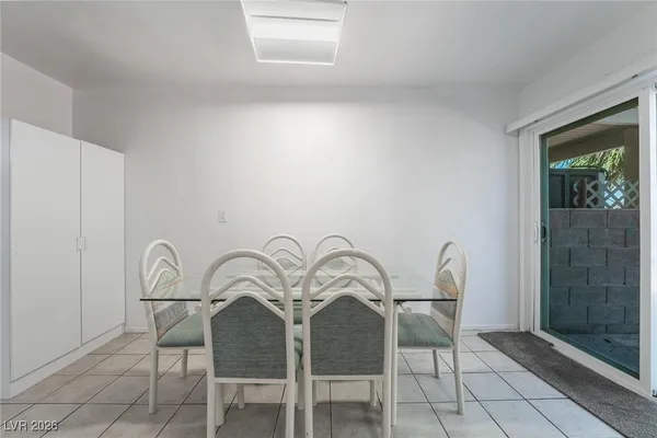 $1,350 | 4302 Lynnann, Las Vegas, NV 89110