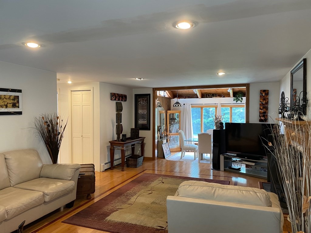 50 Locke Road Chelmsford, MA 01824 - Photo 13 of 42