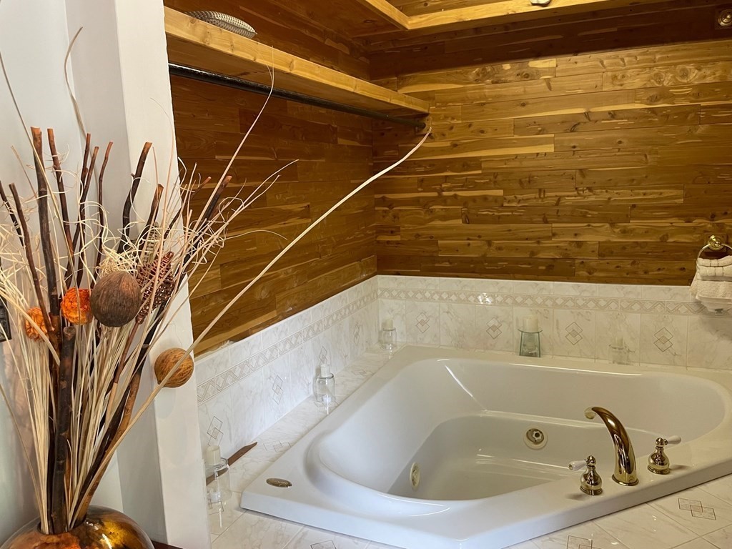 50 Locke Road Chelmsford, MA 01824 - Photo 23 of 42