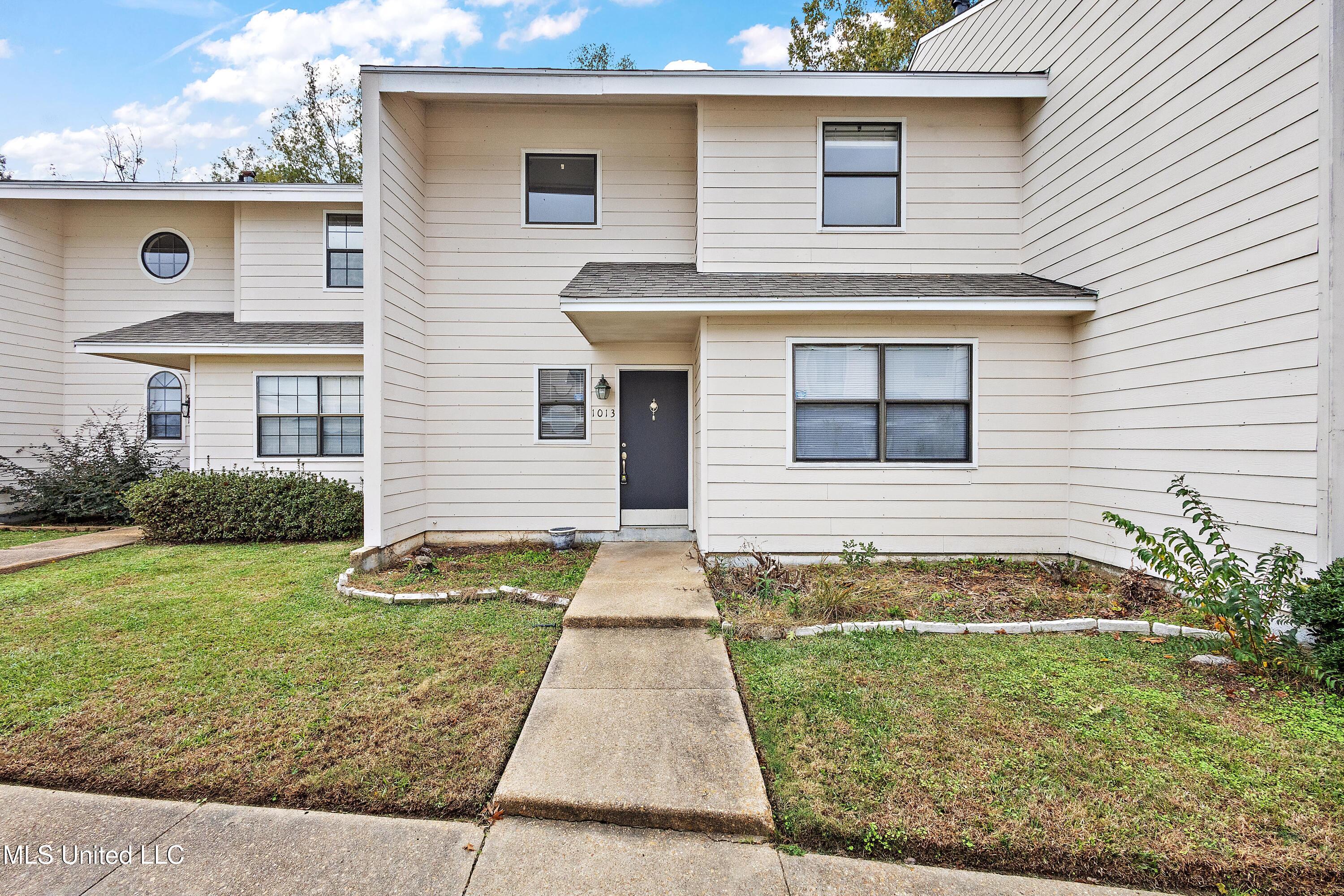 1013 Windrose Drive Brandon, MS 39047 - Photo 1 of 18 front