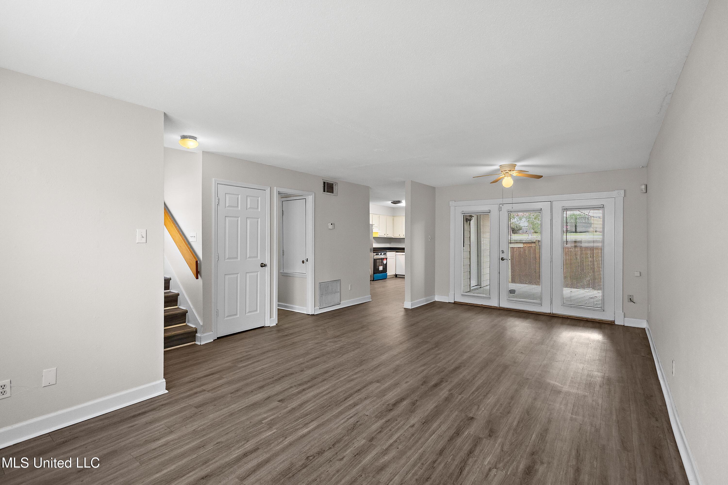 1013 Windrose Drive Brandon, MS 39047 - Photo 7 of 18 IMG_4341