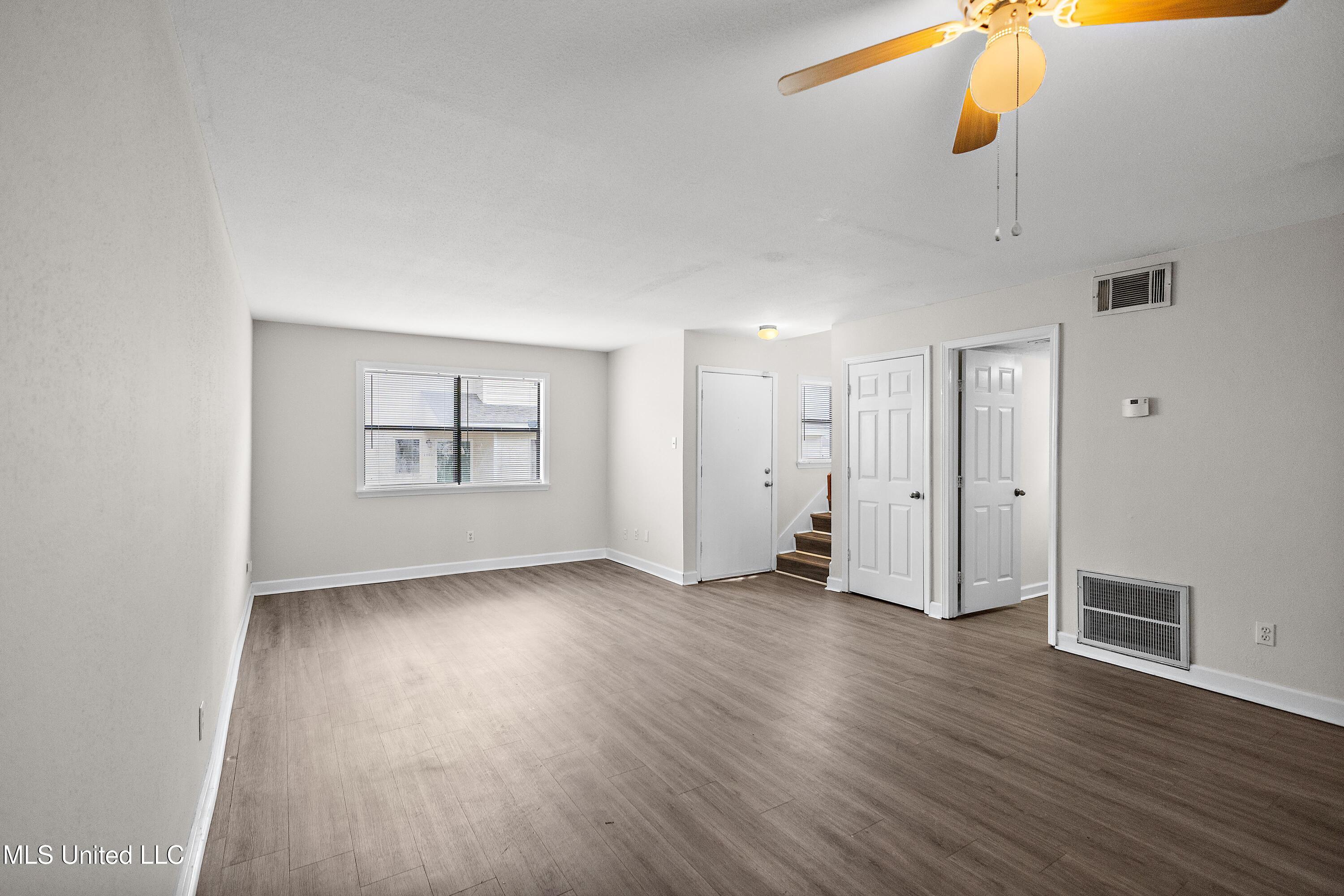 1013 Windrose Drive Brandon, MS 39047 - Photo 8 of 18 IMG_4342