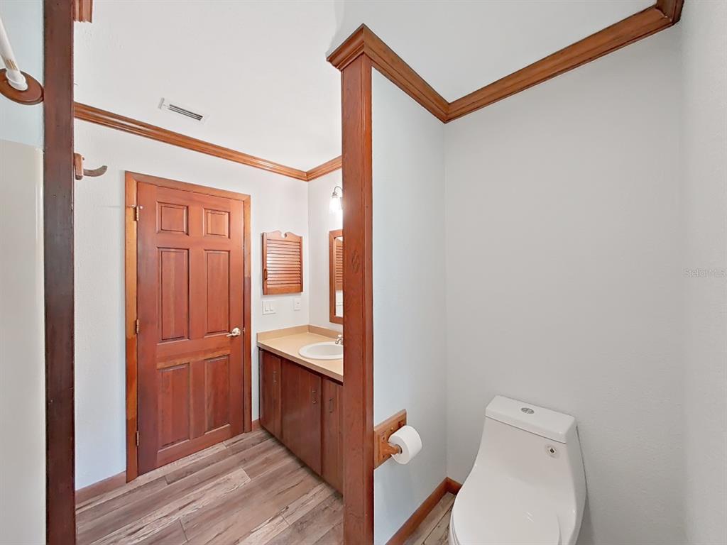 6075 Country Club Road Zephyrhills, FL 33544 - Photo 12 of 42 Gallery Image 12
