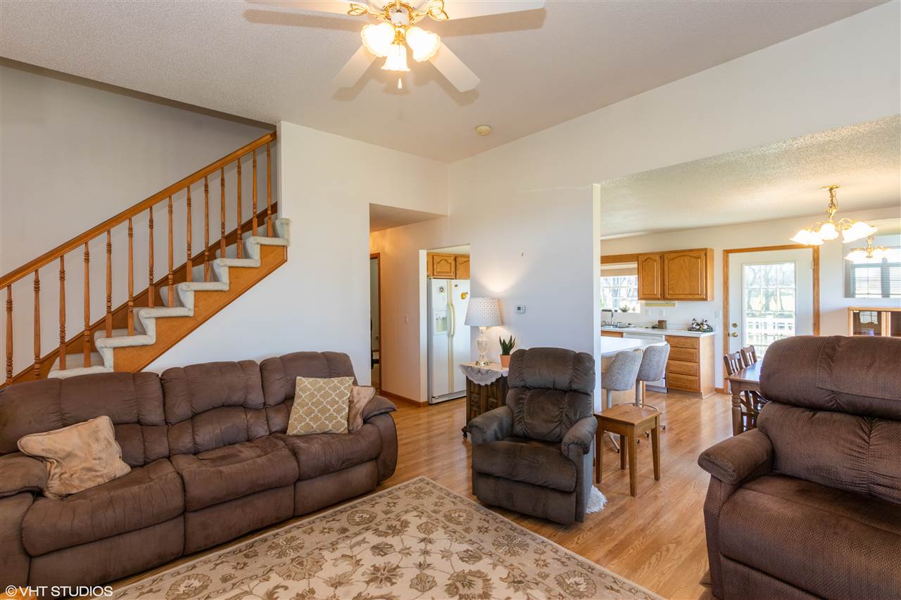 3015 Fawn Circle Riverside, IA 52327 - Photo 6 of 15 Gallery Image 6