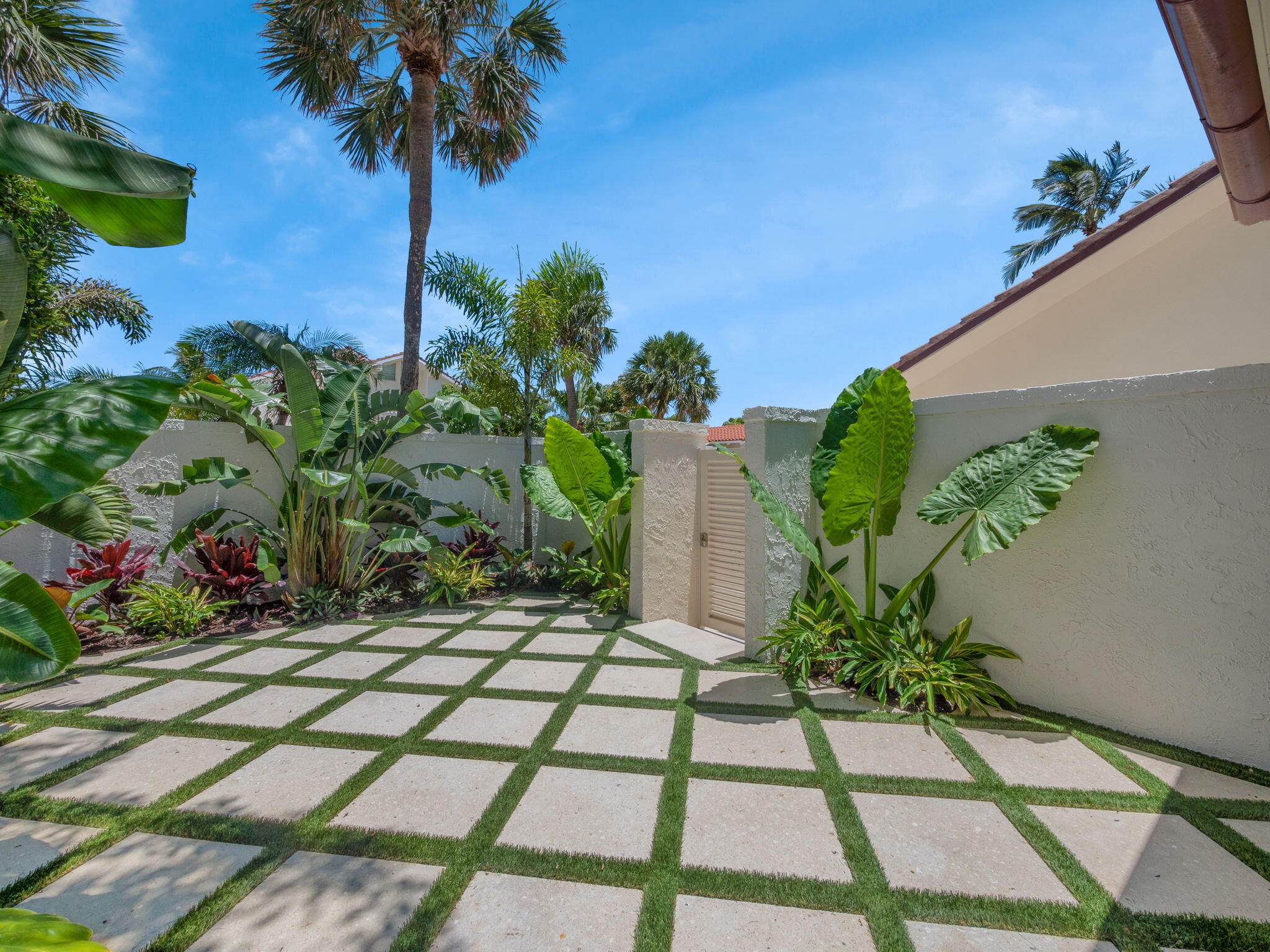 105 Bonefish Circle Jupiter, FL 33477 - Photo 22 of 56 Private Courtyard off 2nd Bedroom