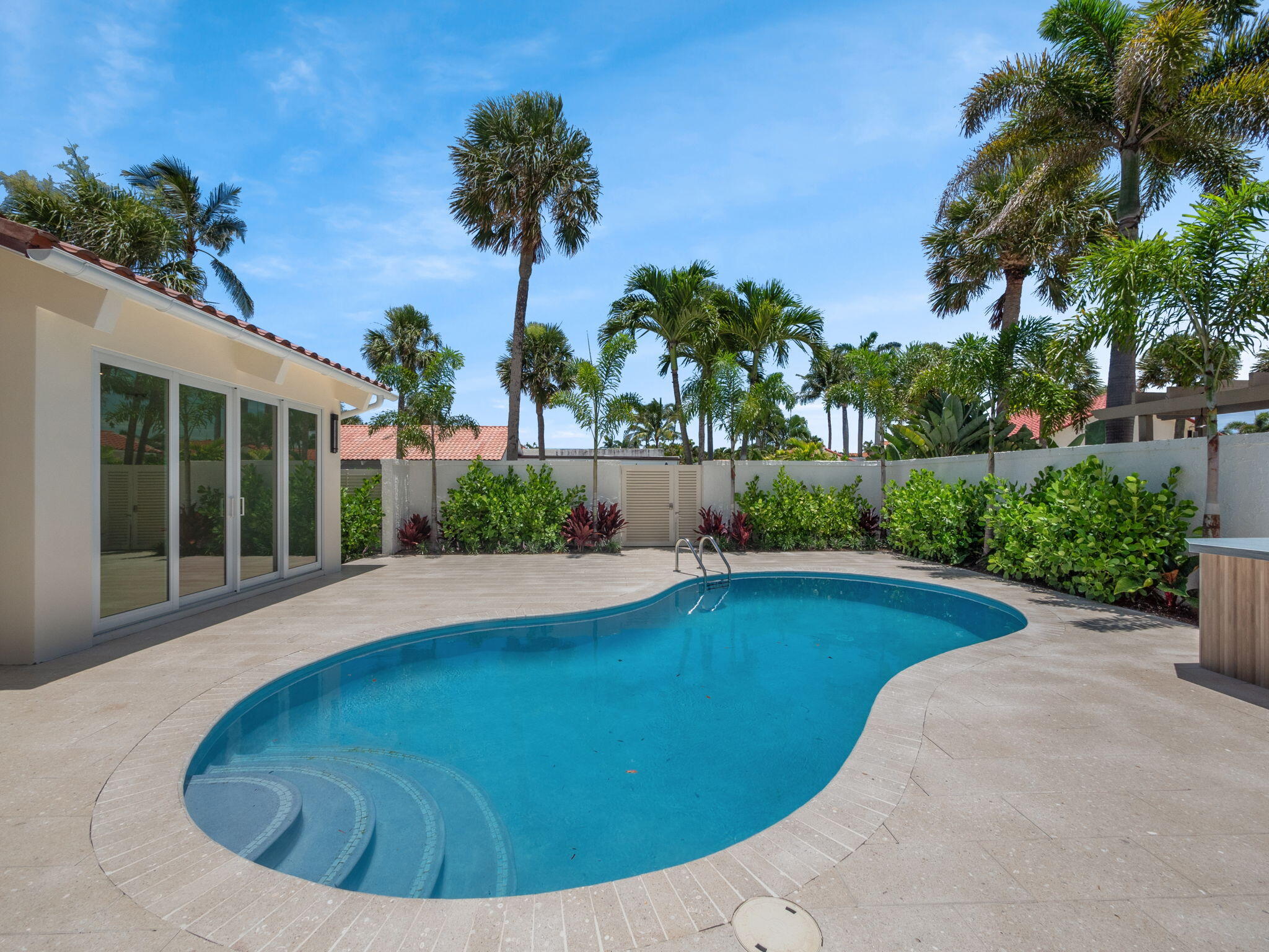 105 Bonefish Circle Jupiter, FL 33477 - Photo 28 of 56 Salt water Heater Pool