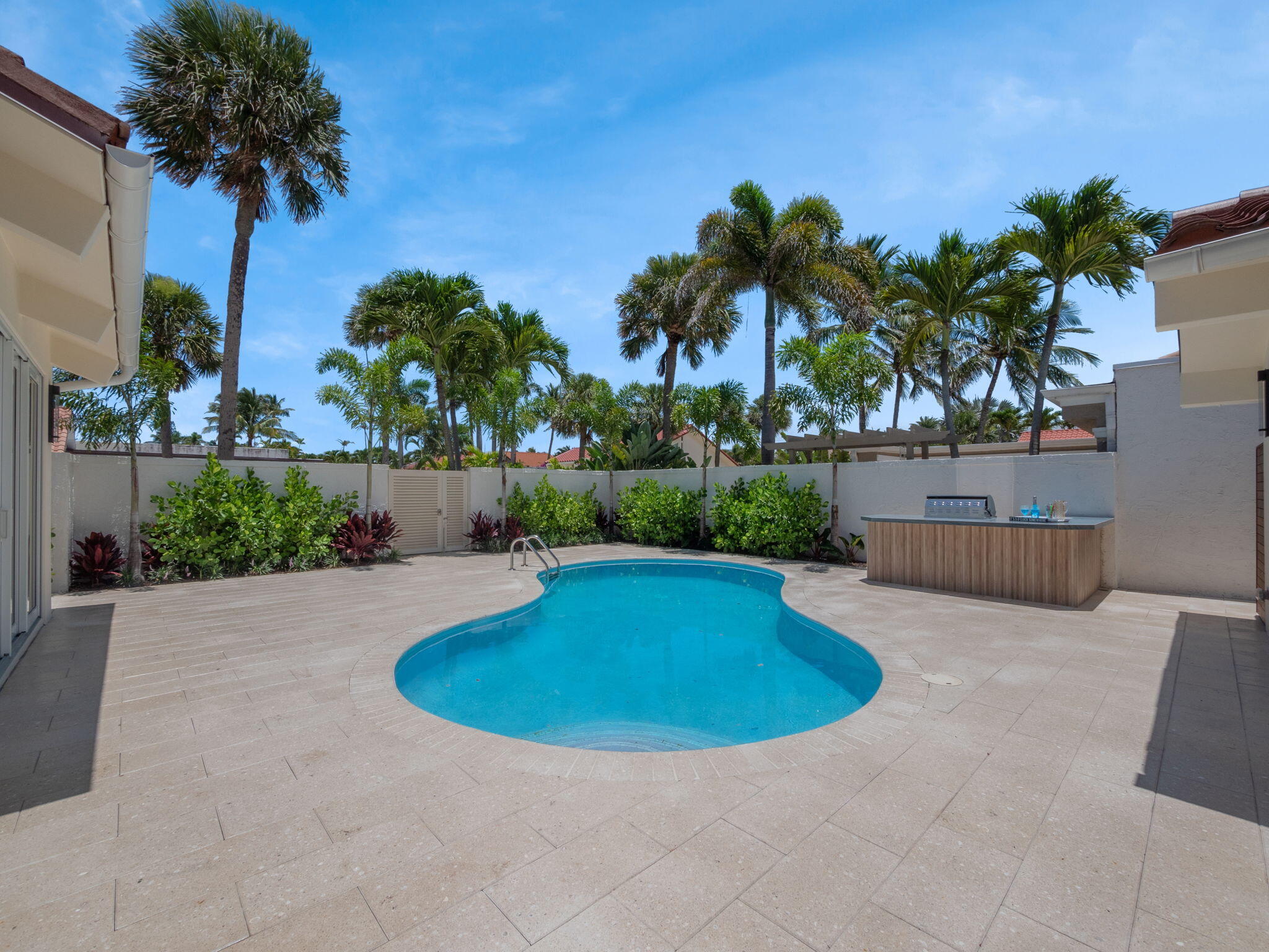 105 Bonefish Circle Jupiter, FL 33477 - Photo 29 of 56 Gorgeous Pool Deck