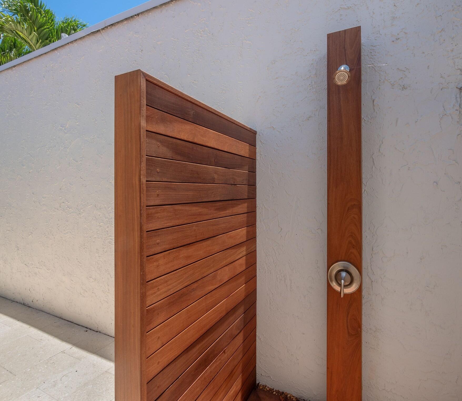 105 Bonefish Circle Jupiter, FL 33477 - Photo 36 of 56 Outdoor Shower