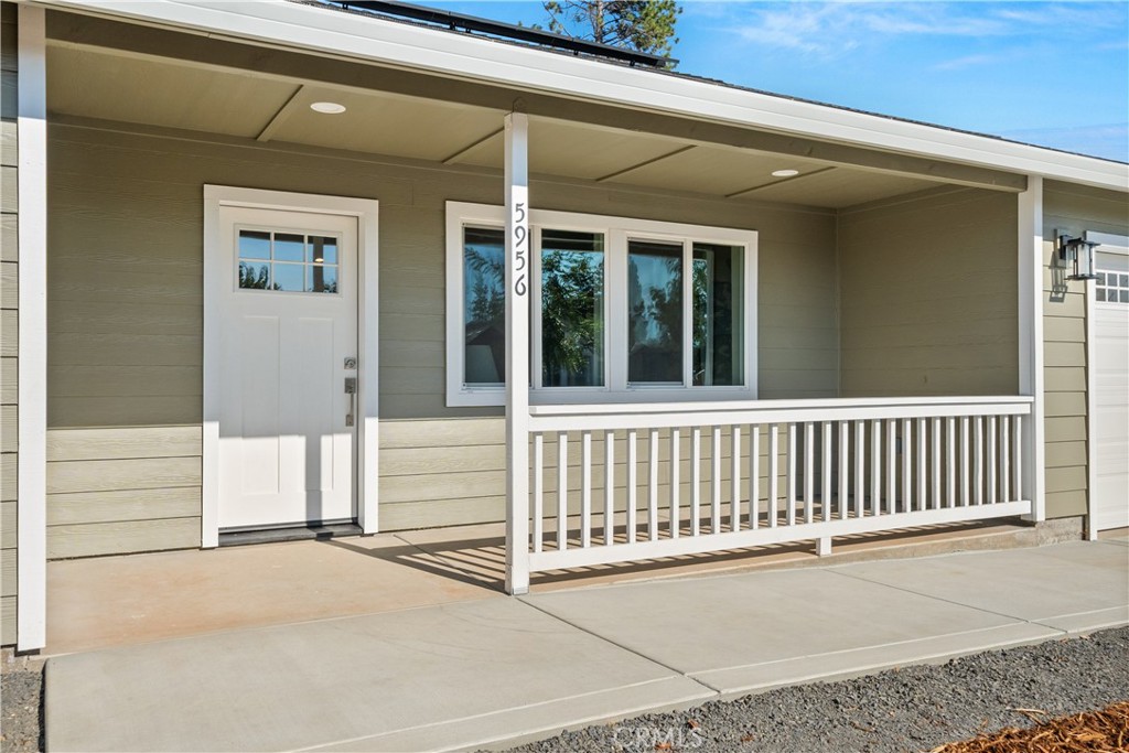 5956 Kibler Road Paradise, CA 95969 - Photo 3 of 36 a view of a balcony