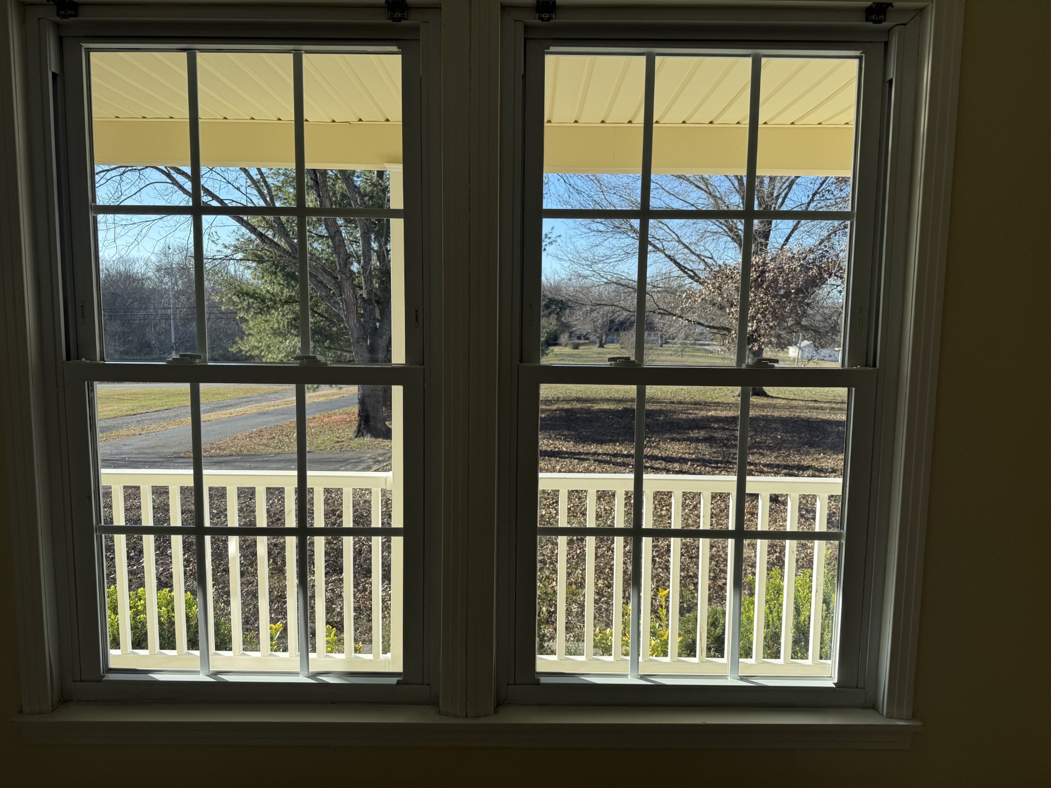 6489 Old Highway 431 South Springfield, TN 37172 - Photo 8 of 21 a view of a large window with an outdoor from balcony