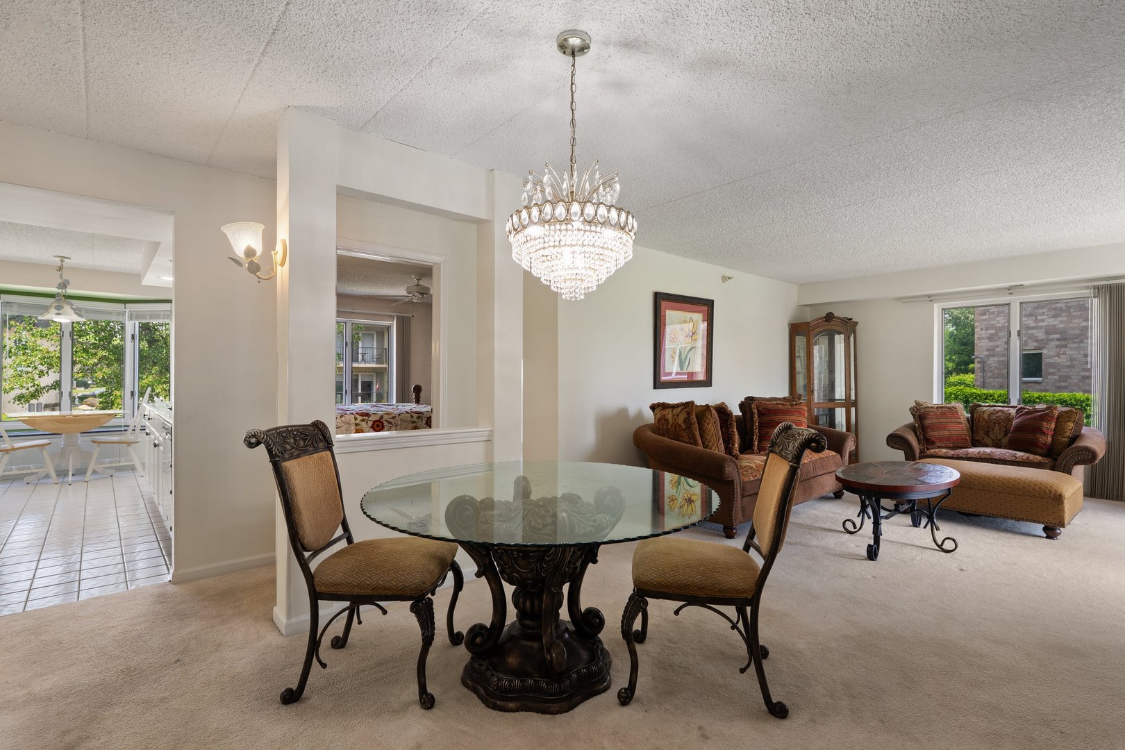 3640 186th Street, Unit 101 Lansing, IL 60438 - Photo 6 of 17 a view of a dining room with furniture and window