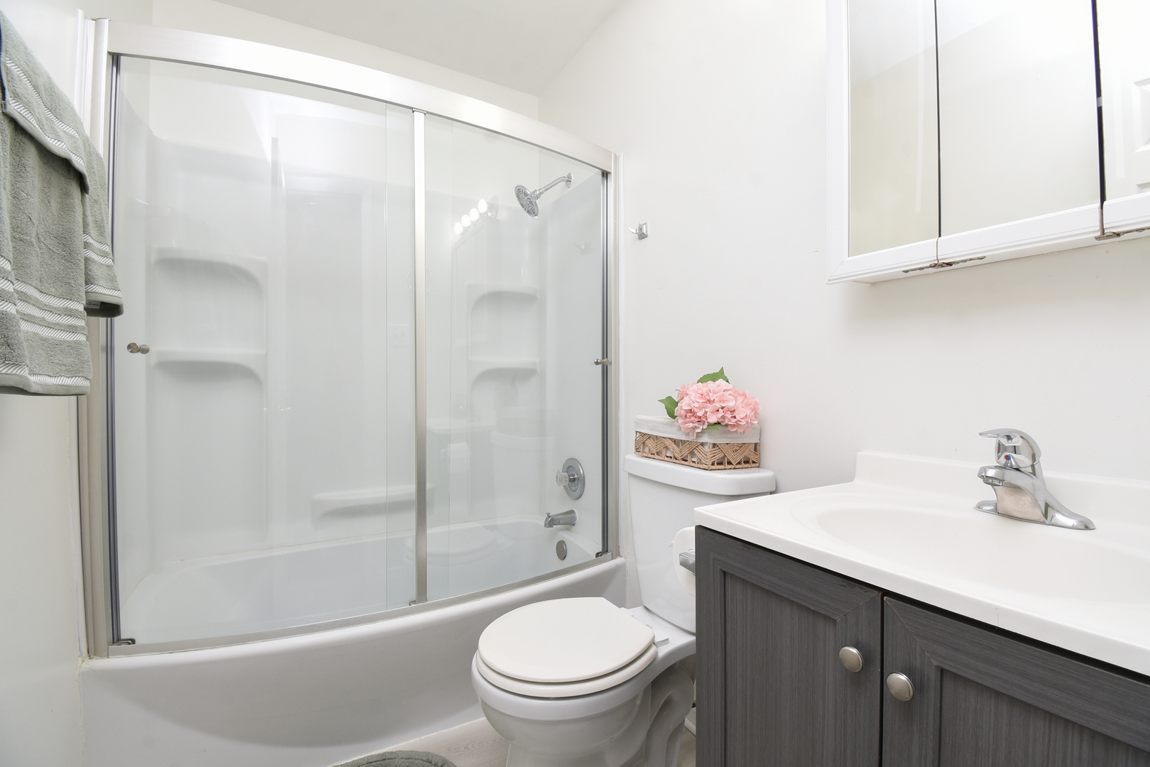 655 Deepwoods Drive, Unit 3F Mundelein, IL 60060 - Photo 10 of 17 Gallery Image 10
