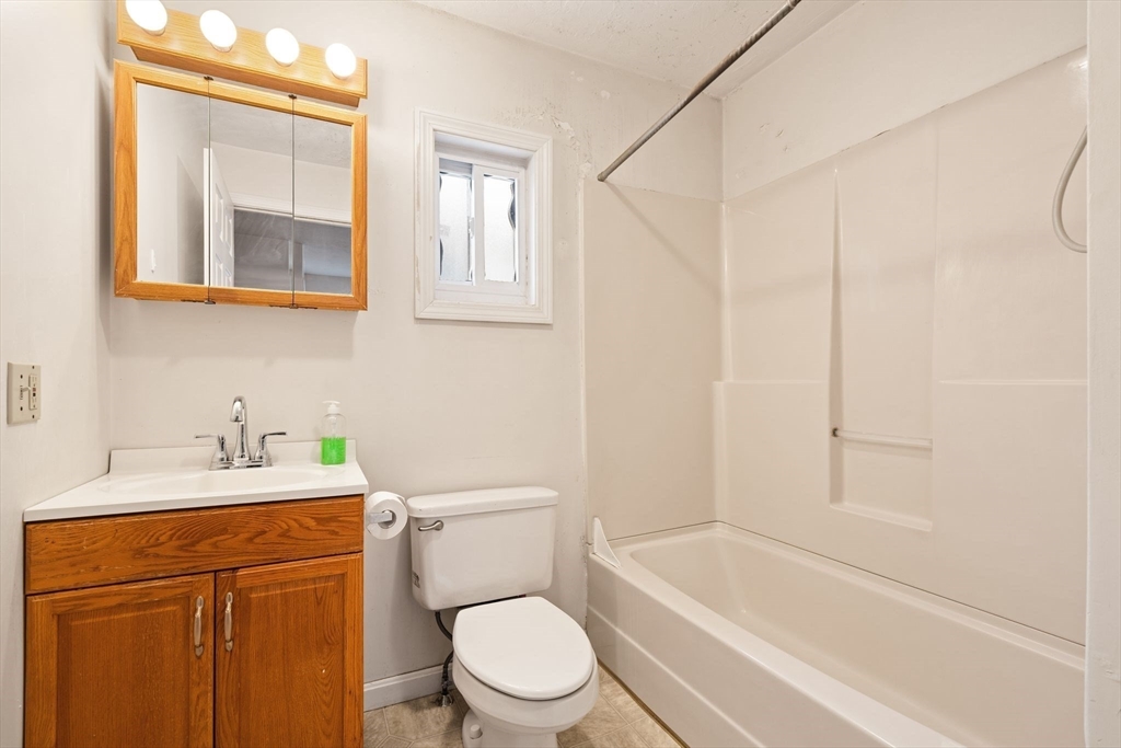 8 Walnut Street, Unit 2 Quincy, MA 02171 - Photo 10 of 15