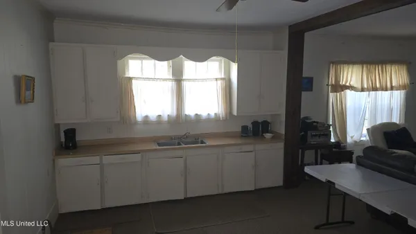 $325,000 | 134 Dale Drive, Hazlehurst, MS 39083