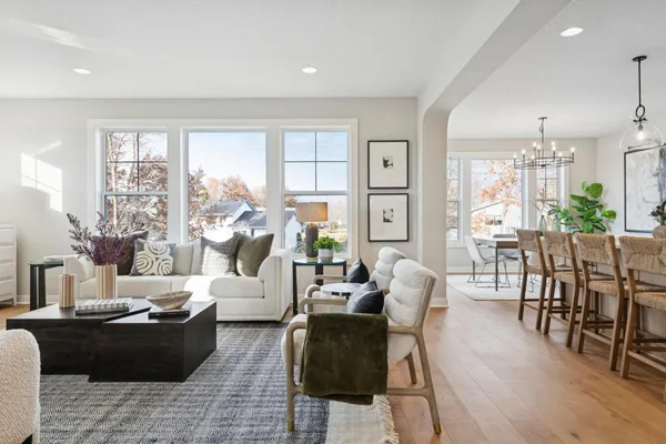 $895,470 | 5820 Freeland Bay North, Hugo, MN 55038