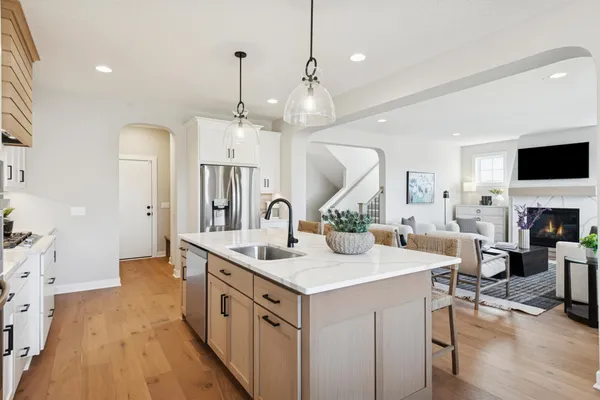 $895,470 | 5820 Freeland Bay North, Hugo, MN 55038