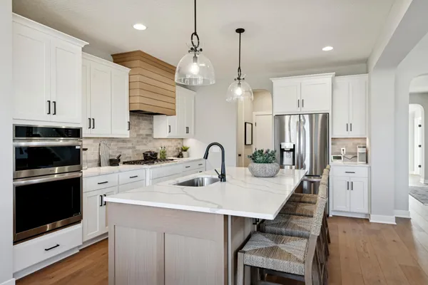 $895,470 | 5820 Freeland Bay North, Hugo, MN 55038