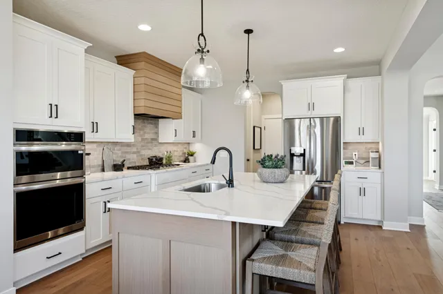 $895,470 | 5820 Freeland Bay North, Hugo, MN 55038