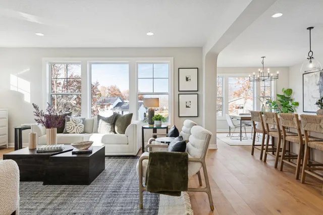 $895,470 | 5820 Freeland Bay North, Hugo, MN 55038