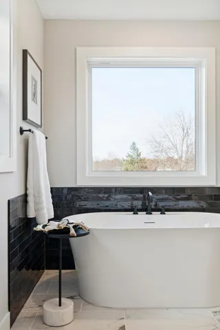 $895,470 | 5820 Freeland Bay North, Hugo, MN 55038