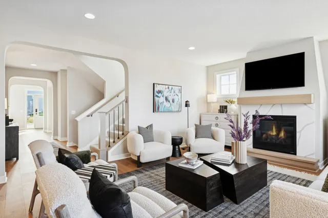 $895,470 | 5820 Freeland Bay North, Hugo, MN 55038