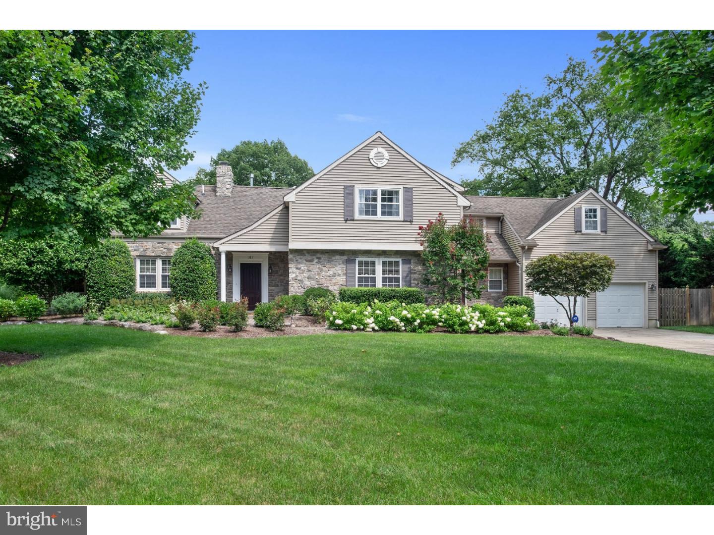 311 North Colonial Ridge Moorestown, NJ 08057 - Photo 1 of 25