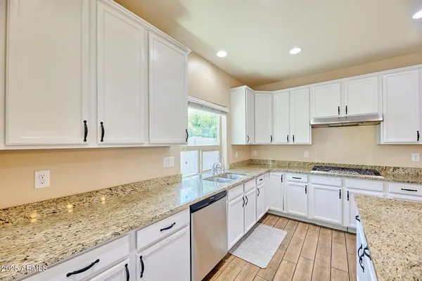 $4,995 | 116 East Lynx Place, Chandler, AZ 85248