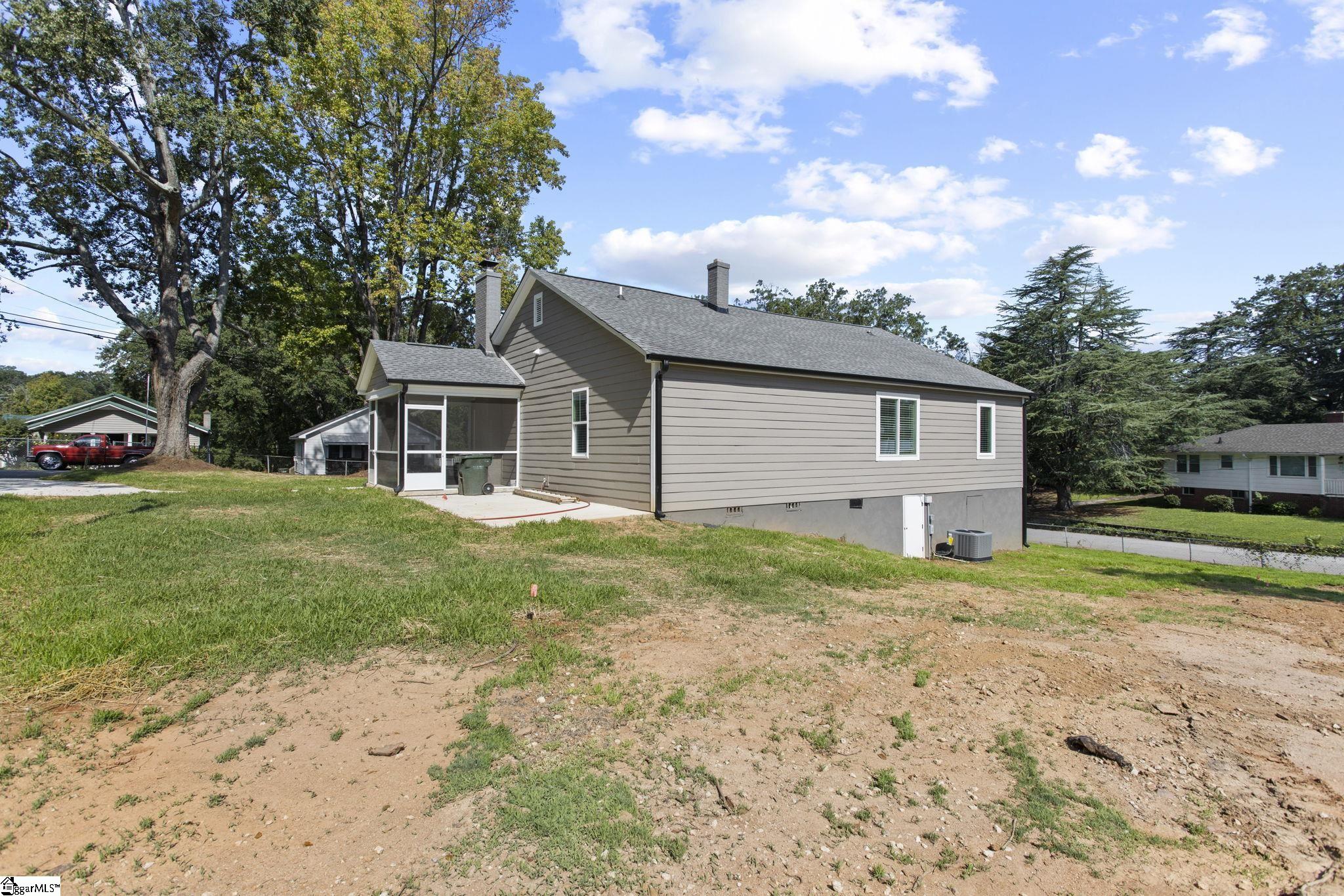 208 Lanford Street Greer, SC 29650 - Photo 29 of 31