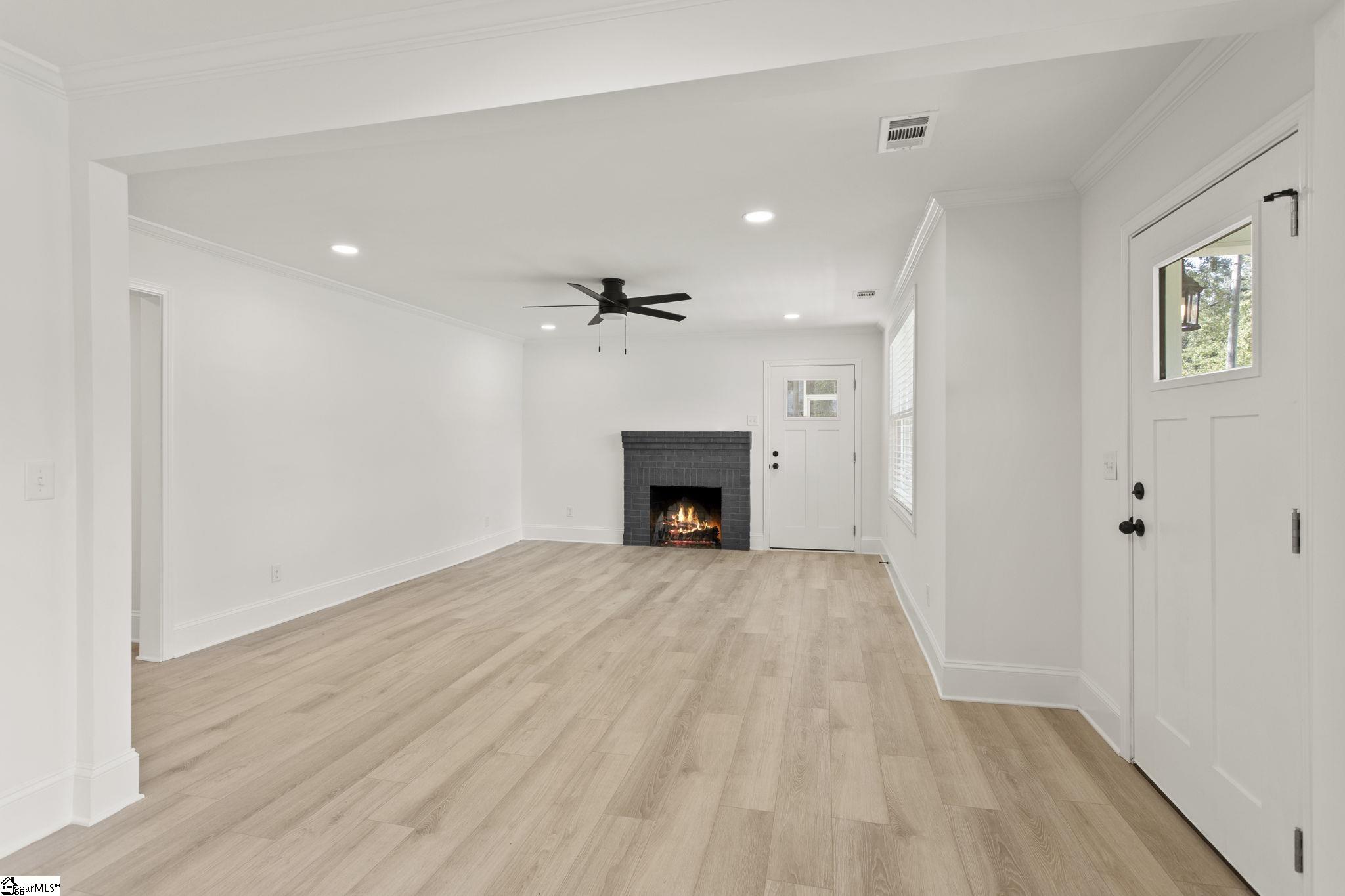 208 Lanford Street Greer, SC 29650 - Photo 8 of 31