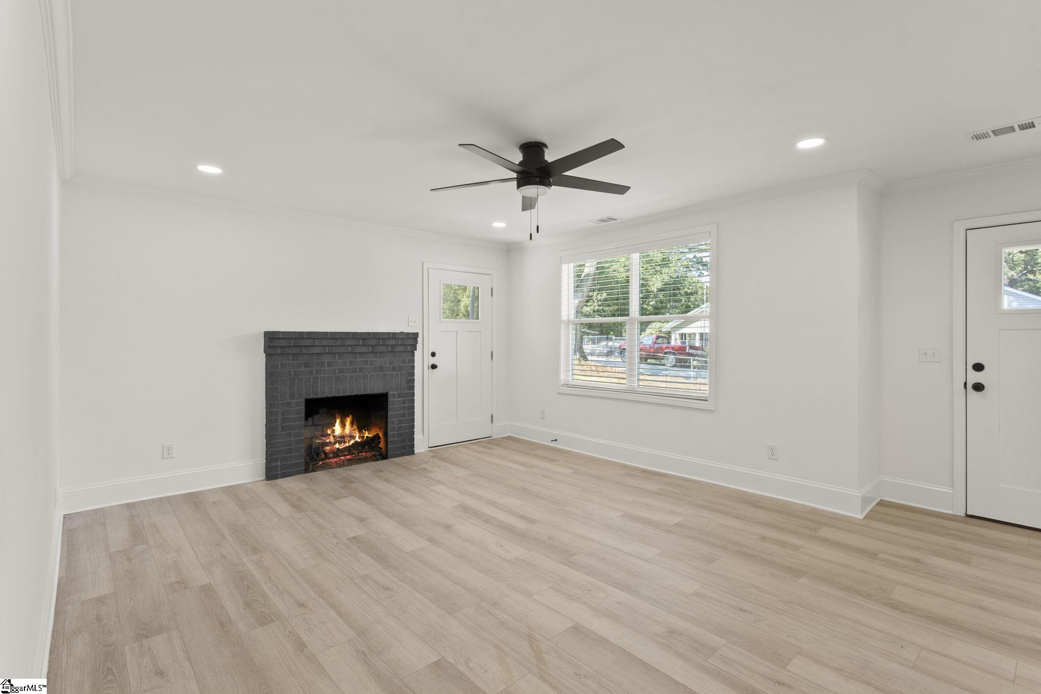 208 Lanford Street Greer, SC 29650 - Photo 9 of 31