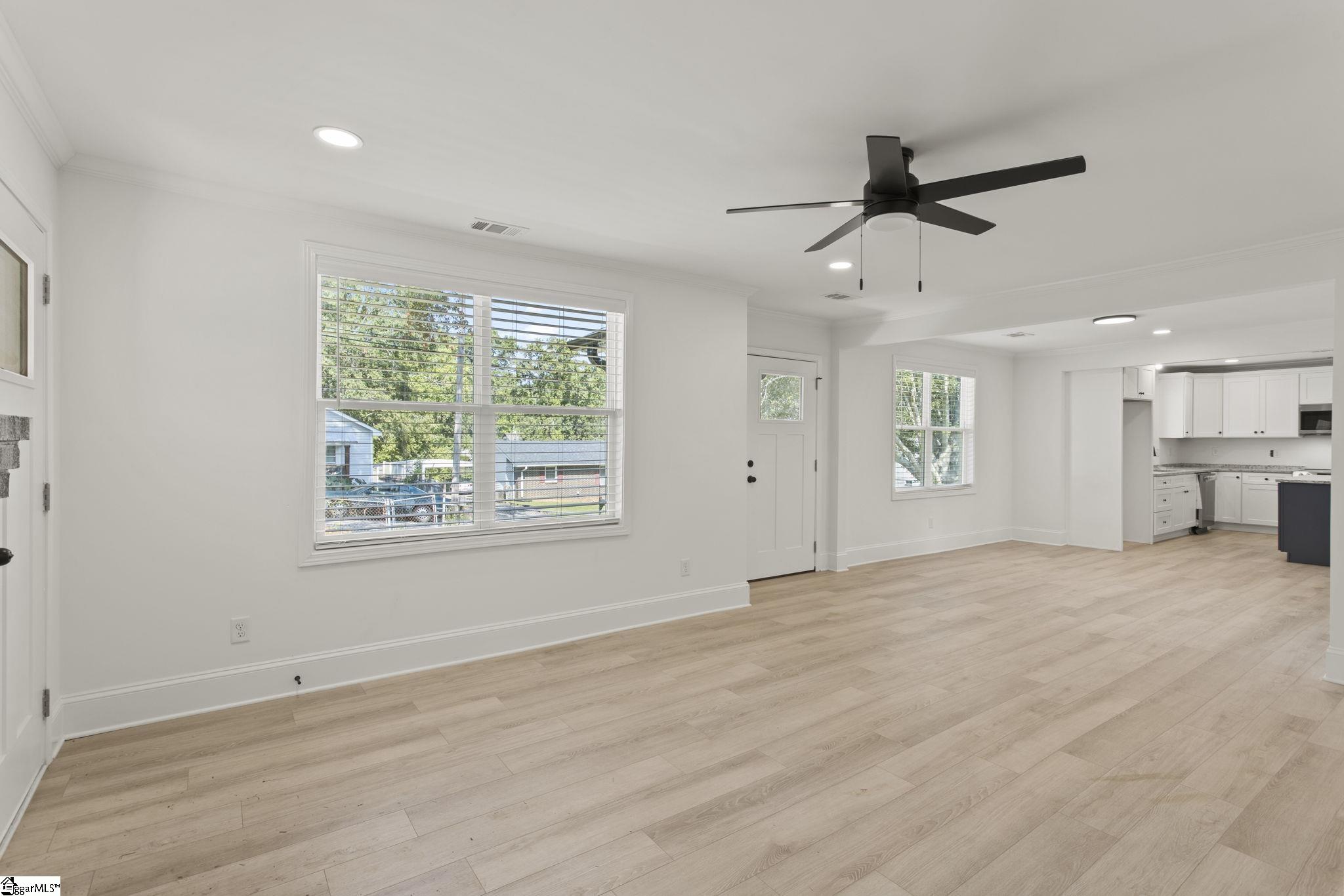 208 Lanford Street Greer, SC 29650 - Photo 10 of 31