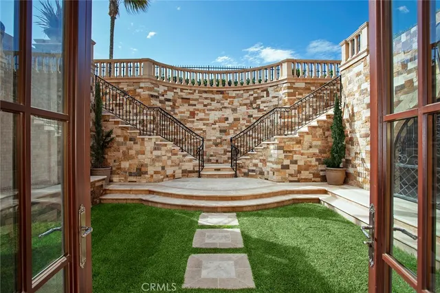 $39,000,000 | 12 Skyridge, Newport Coast, CA 92657