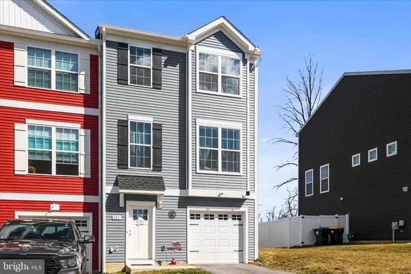 $280,000 | 101 Overlook Dr., Hanover, PA 17331