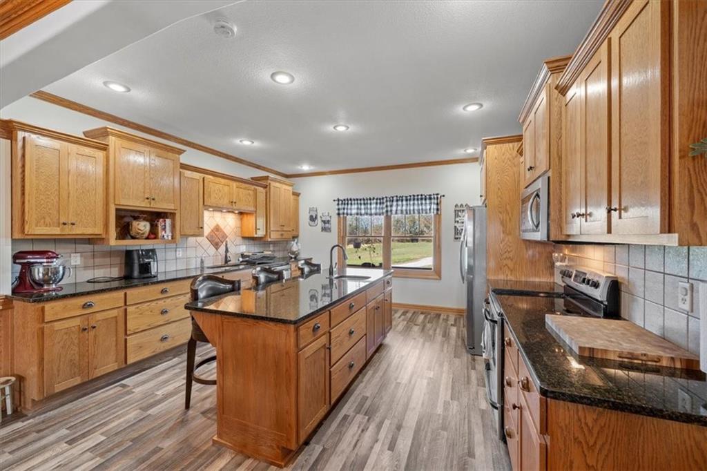 33415 South State Route West Archie, MO 64725 - Photo 13 of 59