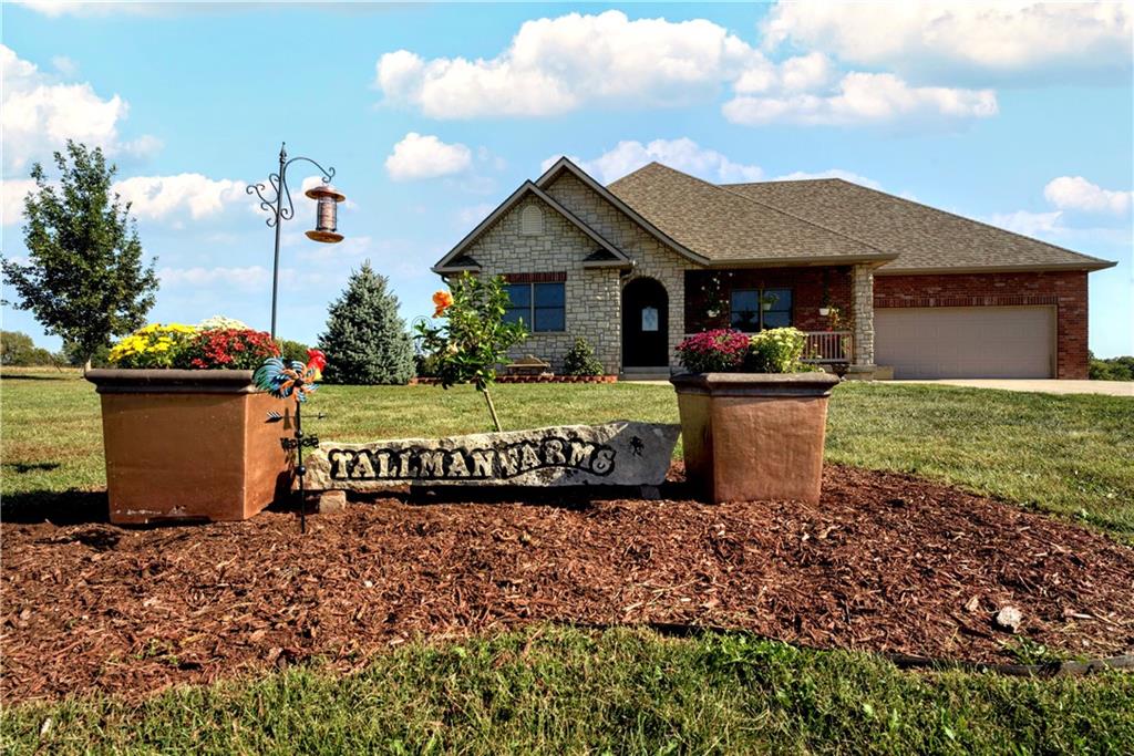 33415 South State Route West Archie, MO 64725 - Photo 3 of 59