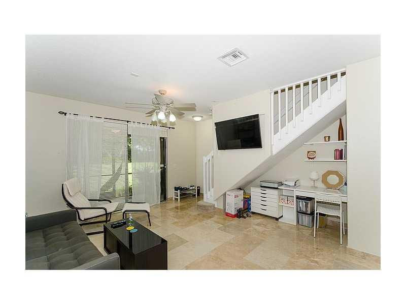3853 Tree Top Drive, Unit 3853 Weston, FL 33332 - Photo 15 of 21 Living Room