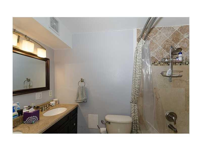 3853 Tree Top Drive, Unit 3853 Weston, FL 33332 - Photo 17 of 21 Bathroom Master