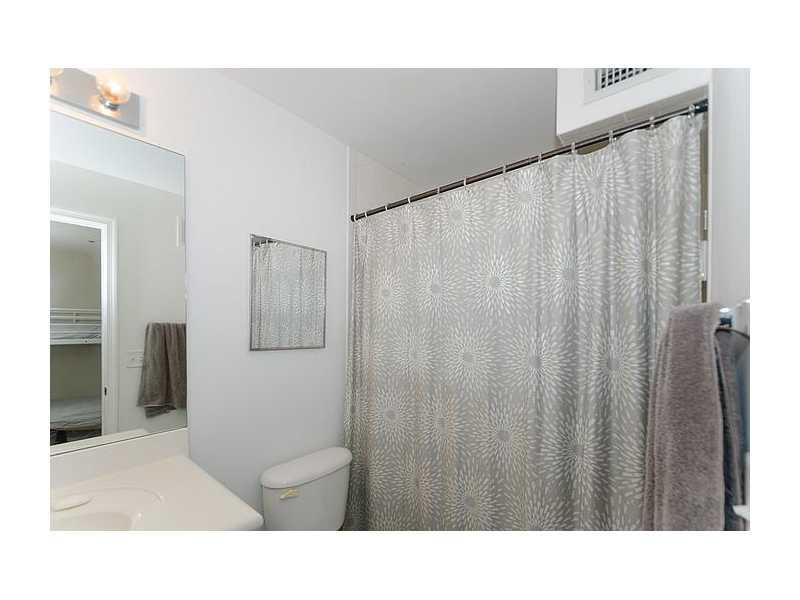 3853 Tree Top Drive, Unit 3853 Weston, FL 33332 - Photo 3 of 21 Bathroom