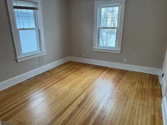 $2,950 | 229 South Avenue, Westfield, NJ 07090