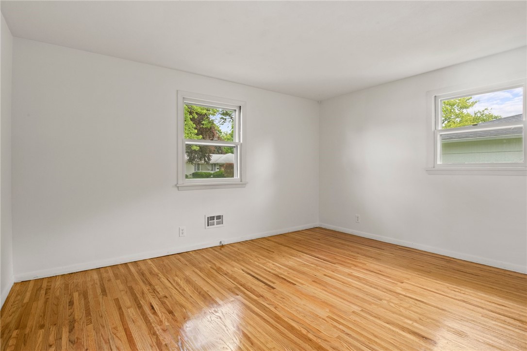 38 Moroa Drive Irondequoit, NY 14622 - Photo 13 of 27