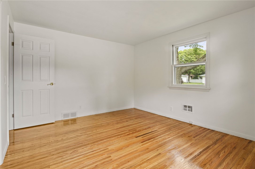 38 Moroa Drive Irondequoit, NY 14622 - Photo 15 of 27