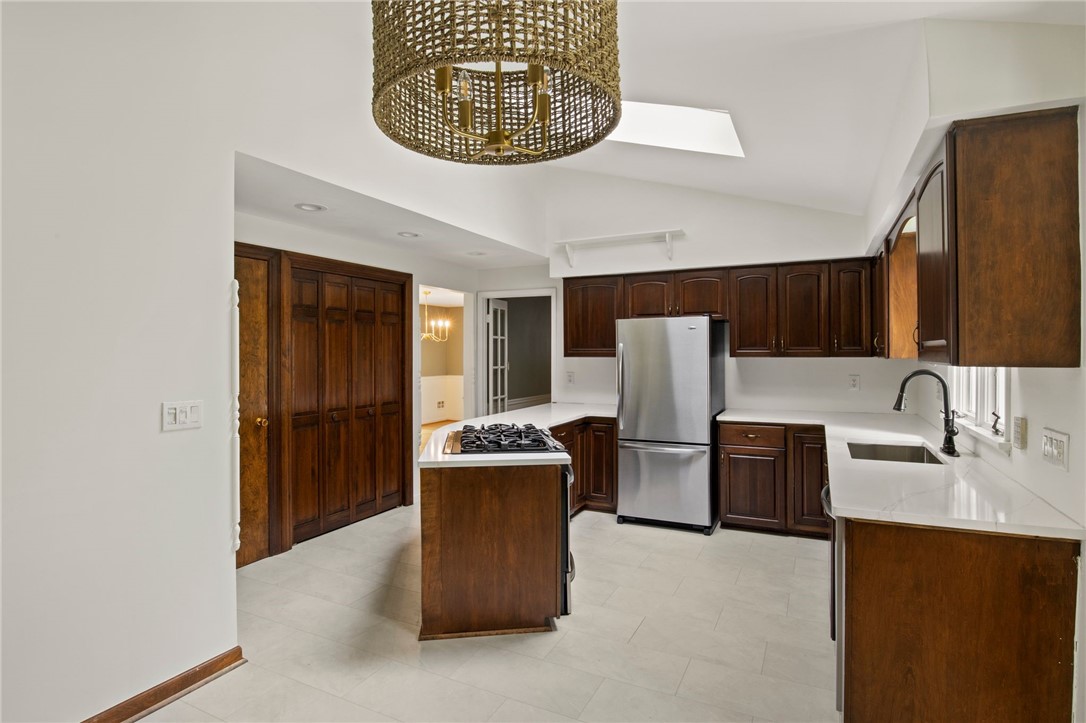 38 Moroa Drive Irondequoit, NY 14622 - Photo 6 of 27